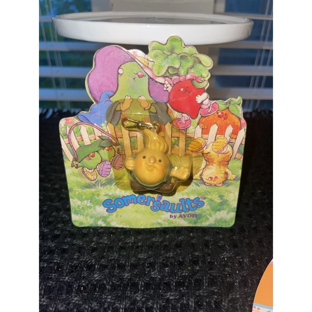Vintage Avon Zip A Zoo Lovable Lion Zipper Pull‎ Charm & Somersault 1983 (4)